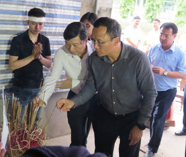 Vụ tai nạn khiến 5 người tử vong ở Nghệ An: Nhói lòng lời kể của các nhân chứng tiếp cận hiện trường-4