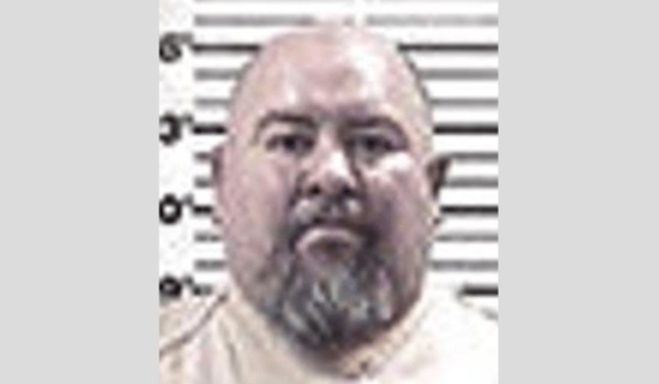 Bé gái 6 tuổi quý mến chú bạn mẹ, không ngờ tin nhầm yêu râu xanh, bị xâm hại tình dục khi nằm ngủ ngay cạnh mẹ trên giường-1