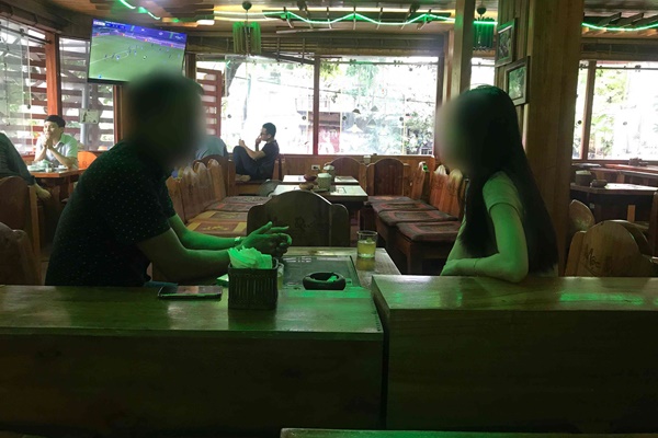 Xôn xao chuyện chàng trai 23 tuổi khoe Sugar mommy 63 tuổi: Sau khi bị ném đá nặng nề, nam chính đã công khai nhan sắc thật của mẹ đường-4