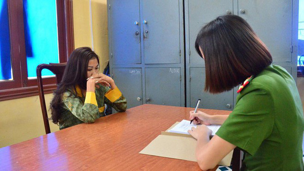 Chân dung hot girl môi giới, trực tiếp bán dâm giá 2,5 triệu đồng/lần: Nhan sắc trên MXH và sau khi bị bắt giữ gây bất ngờ-5