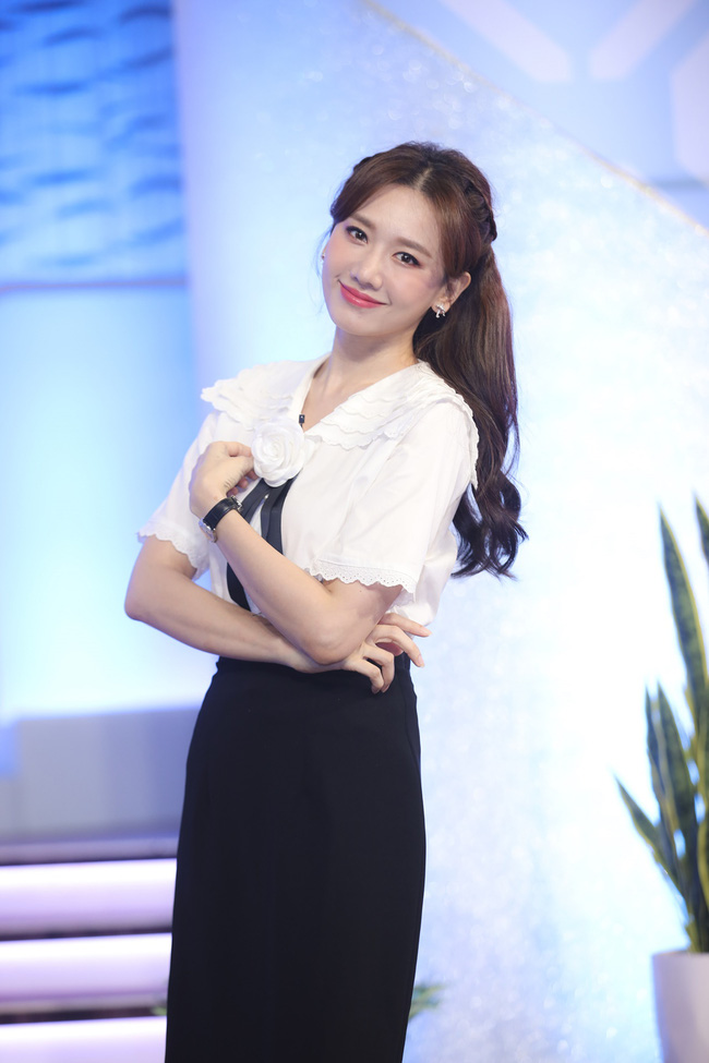 Hari Won gây choáng khi xác nhận Trấn Thành ở nhà giống như làm vợ-1