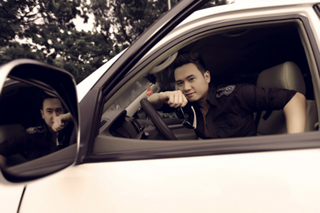 Cuộc sống giàu có, giấu kín vợ con ở tuổi 40 của ca sĩ đã khiến Cát Tường yêu say đắm-4