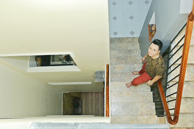 Cuộc sống giàu có, giấu kín vợ con ở tuổi 40 của ca sĩ đã khiến Cát Tường yêu say đắm-5