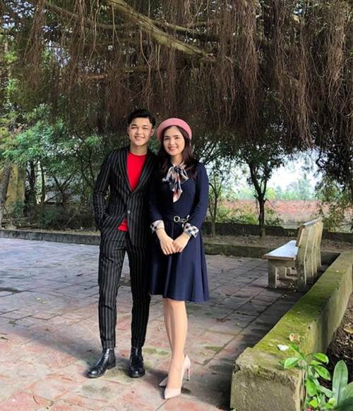 Sinh Hòa Minzy, vừa nhìn mặt con mẹ buồn phát khóc đến mức băng huyết trên bàn đẻ-1