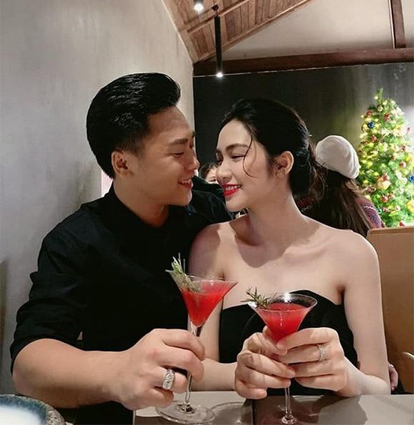 Sinh Hòa Minzy, vừa nhìn mặt con mẹ buồn phát khóc đến mức băng huyết trên bàn đẻ-4