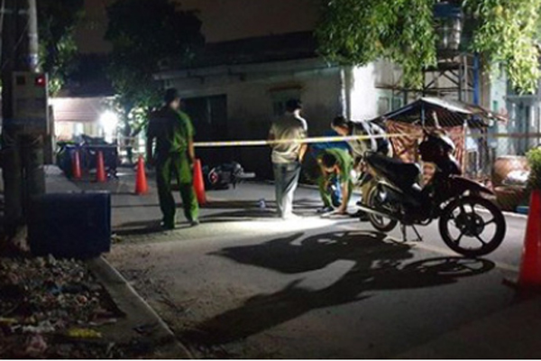 Nữ sinh lớp 12 nhảy sông tự tử sau khi bị mẹ mắng-2