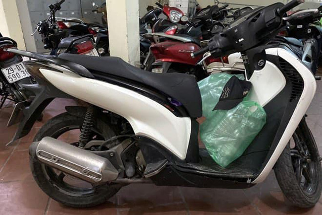 Người phụ nữ tìm lại được xe SH sau 11 năm bị mất trộm-1