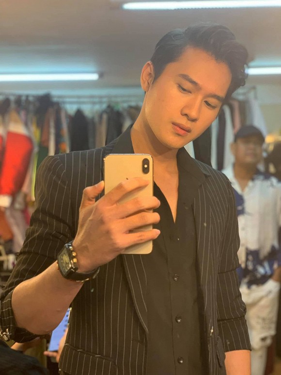 Chồng kém 9 tuổi của diễn viên Thảo Trang: Dung mạo rực rỡ, thân hình sáu múi cuồn cuộn-9