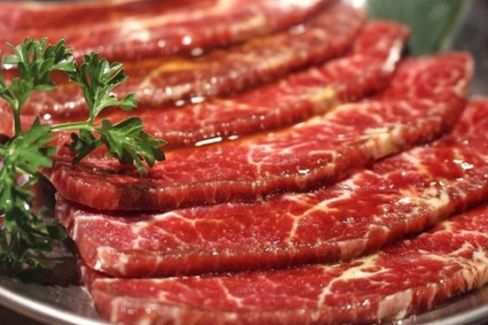 Người khôn mua thịt bò phần này, chủ quán phải thốt lên 