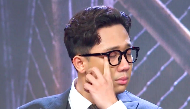 Những giọt nước mắt của Trấn Thành bị chỉ trích: Khán giả quá mệt mỏi vì drama và sướt mướt của Rap Việt?-2