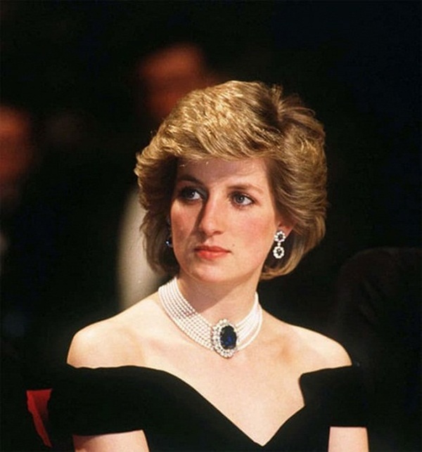 Công nương Diana tố chồng bội bạc trên truyền hình vì không chấp nhận làm bù nhìn-1