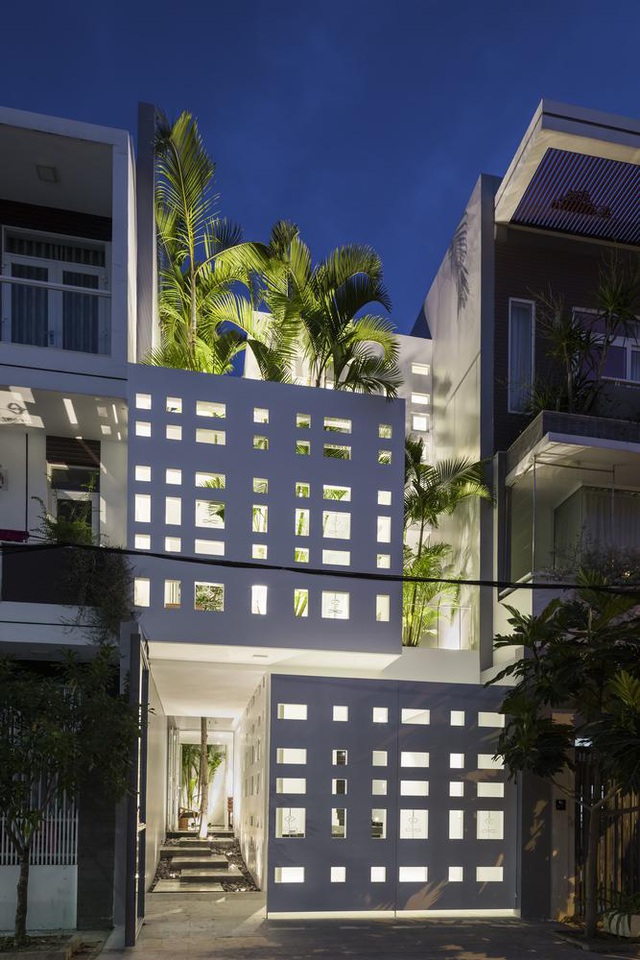 Ngôi nhà có 300 cửa sổ, gia chủ mỗi tháng chỉ tốn 200.000 đồng tiền điện-2