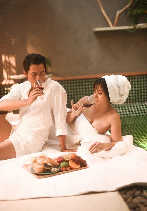 Bộ ảnh cưới nóng bỏng của diễn viên Thảo Trang và chồng trẻ kém 9 tuổi-4