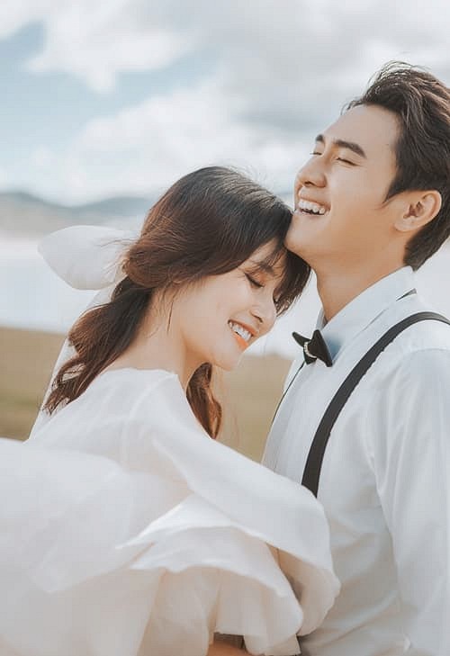 Bộ ảnh cưới nóng bỏng của diễn viên Thảo Trang và chồng trẻ kém 9 tuổi-6