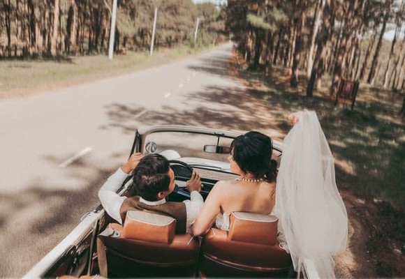 Bộ ảnh cưới nóng bỏng của diễn viên Thảo Trang và chồng trẻ kém 9 tuổi-9