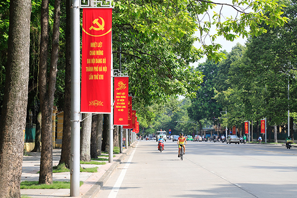 Dự báo thời tiết 9/10, miền Bắc nắng hanh, miền Trung vẫn mưa to-1