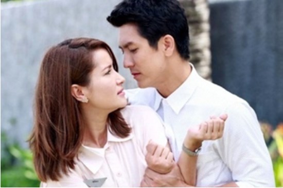 Chồng ép vợ ly hôn để cưới người tình vì chê vợ như 