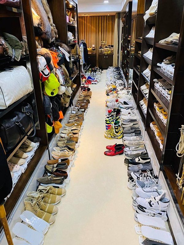 25 năm đi hát kiếm núi tiền, Đàm Vĩnh Hưng giờ có sở thích bình dân trong nhà 60 tỷ-3