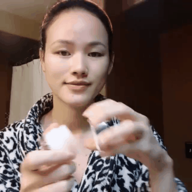 Sao Vbiz chống già tuổi 30: Hà Tăng dùng lọ serum gần 7 triệu, Thu Thảo chọn kem chứa 6 loại dầu hiếm từ Châu Phi-4