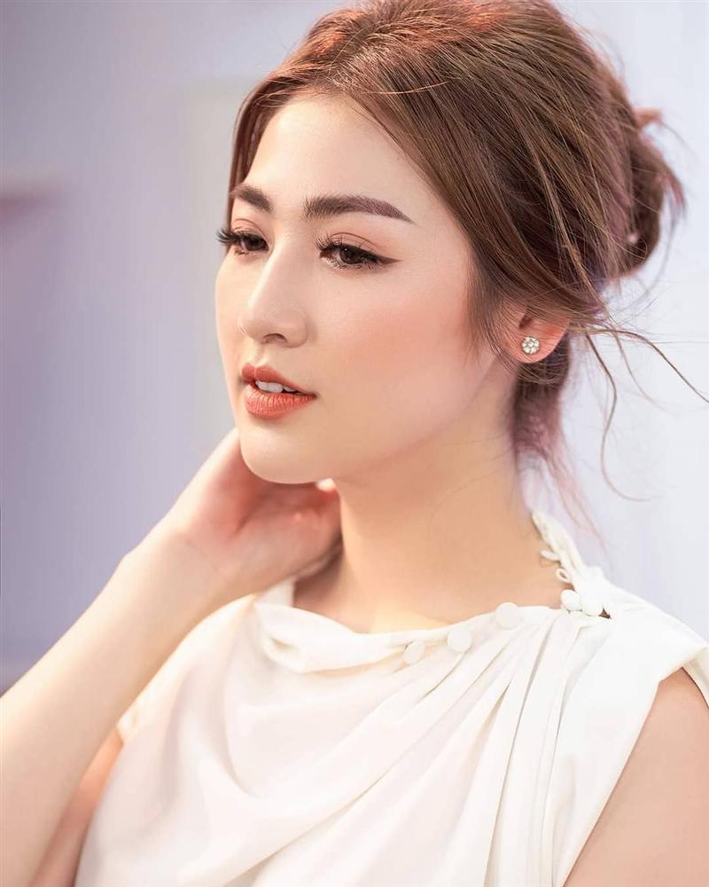 Sao Vbiz chống già tuổi 30: Hà Tăng dùng lọ serum gần 7 triệu, Thu Thảo chọn kem chứa 6 loại dầu hiếm từ Châu Phi-10