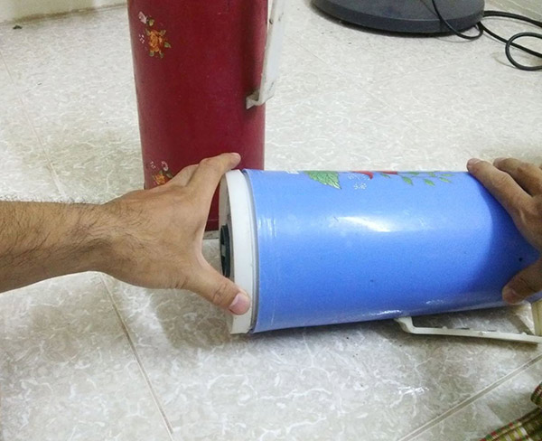 Tại sao nên chừa một khoảng trống giữa nước sôi và nắp phích? Điều đơn giản nhưng nhiều người chưa biết-3