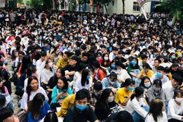 Điểm chuẩn khối ngành khoa học xã hội giữ ngôi vương, 9 điểm/môn vẫn trượt-2