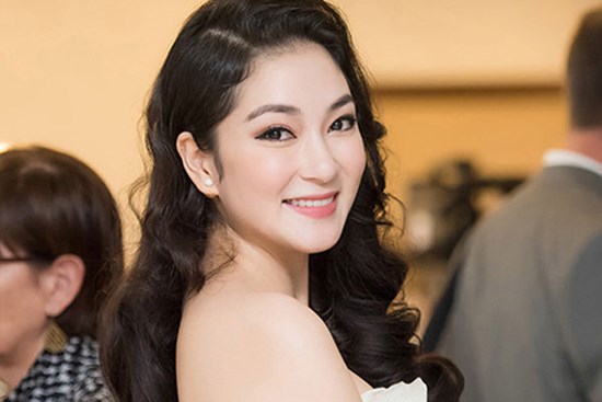 Hoa hậu Nguyễn Thị Huyền giờ ra sao sau 16 năm đăng quang?