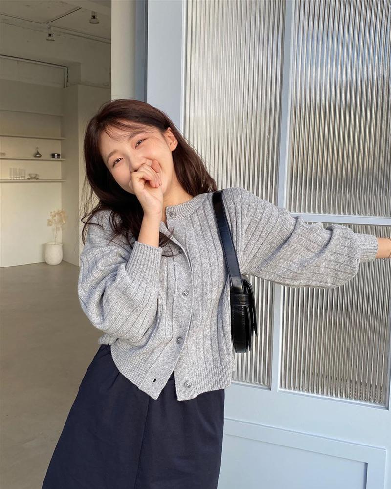 4 gam màu ấm áp chanh sả mà bạn nên tích cực diện trong mùa lạnh này để được khen sành điệu-1