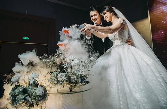 Con gái Thảo Trang - Phan Thanh Bình đã lớn phổng phao, xuất hiện cực xinh xắn trong tiệc cưới lần hai của mẹ-5