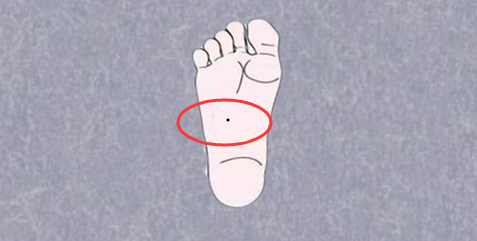 Phụ nữ sở hữu nốt ruồi ở vị trí hoàng kim này, càng lớn tuổi càng trẻ đẹp, cuộc sống sau 40 được chồng yêu thương, con cái hiếu thảo-3