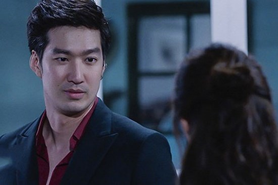 Bàn với vợ biếu bố mẹ ít tiền để sửa nhà, nào ngờ cô ấy nói một câu sốc óc