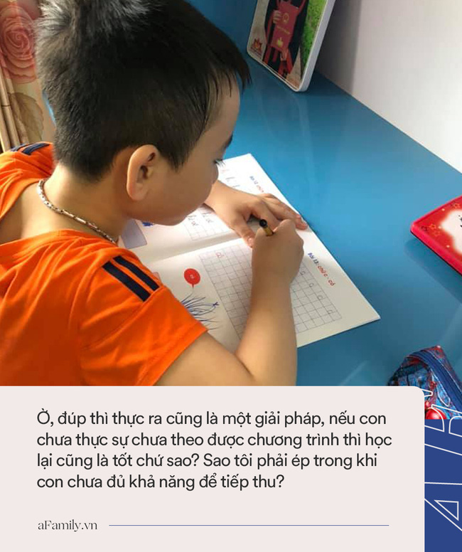 Không cho con học chữ trước khi vào lớp 1 nên không theo kịp chương trình, tôi đã nghĩ tới việc để con đúp lại-3