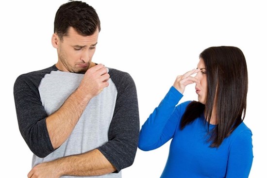 Quần áo sau giặt vẫn có mùi khó chịu, làm cách nào để giặt sạch và thơm? Một vài bí mật có thể bạn chưa biết!