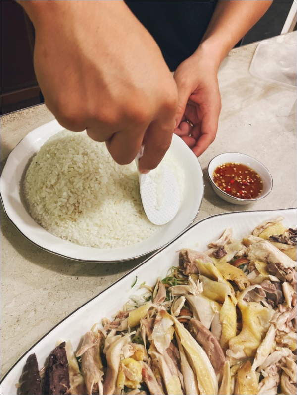 Tập hai của Lê Phương không hổ danh ông chồng vàng 10, nhìn đĩa cơm gà thần thánh anh nấu là biết ngon hết sảy, các anh nên học hỏi để lấy lòng vợ-3