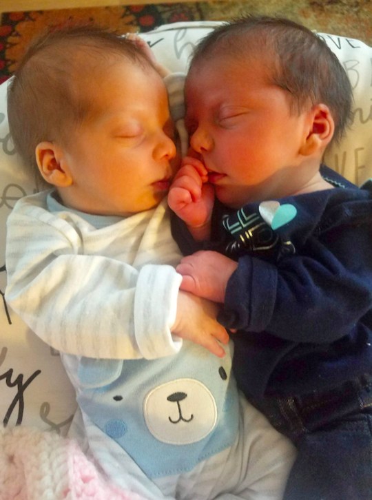 Đi siêu âm ở tuần thứ 8, cặp vợ chồng sốc đến rớt hàm khi nghe thông báo của bác sĩ về thai nhi-3