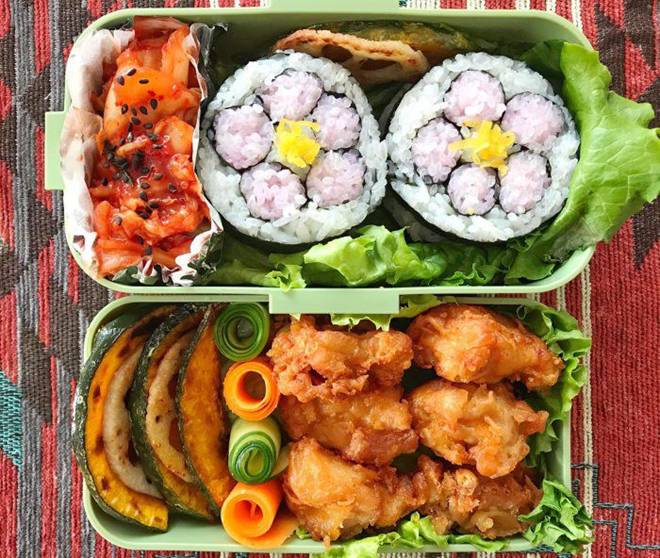 Trưa nào 9X cũng mang cơm tới tận công ty cho chồng, mỗi tuần chi 5 triệu tiền ăn-5