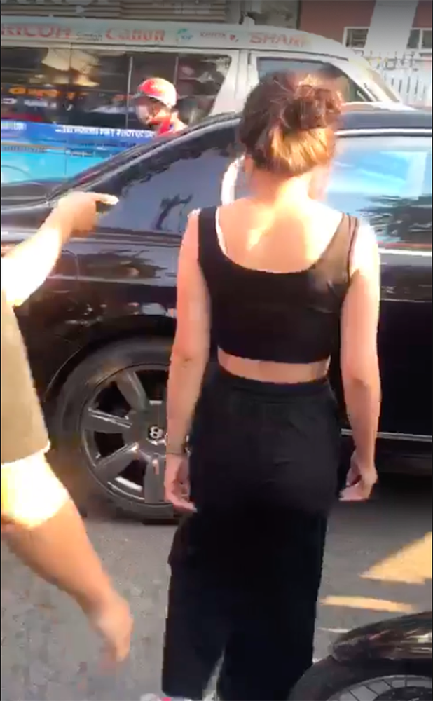 Vụ đánh ghen có chồng thì phải biết giữ” trên phố Hà Nội khiến CĐM phẫn nộ, cô gái được cho là tiểu tam” chính thức lên tiếng-3