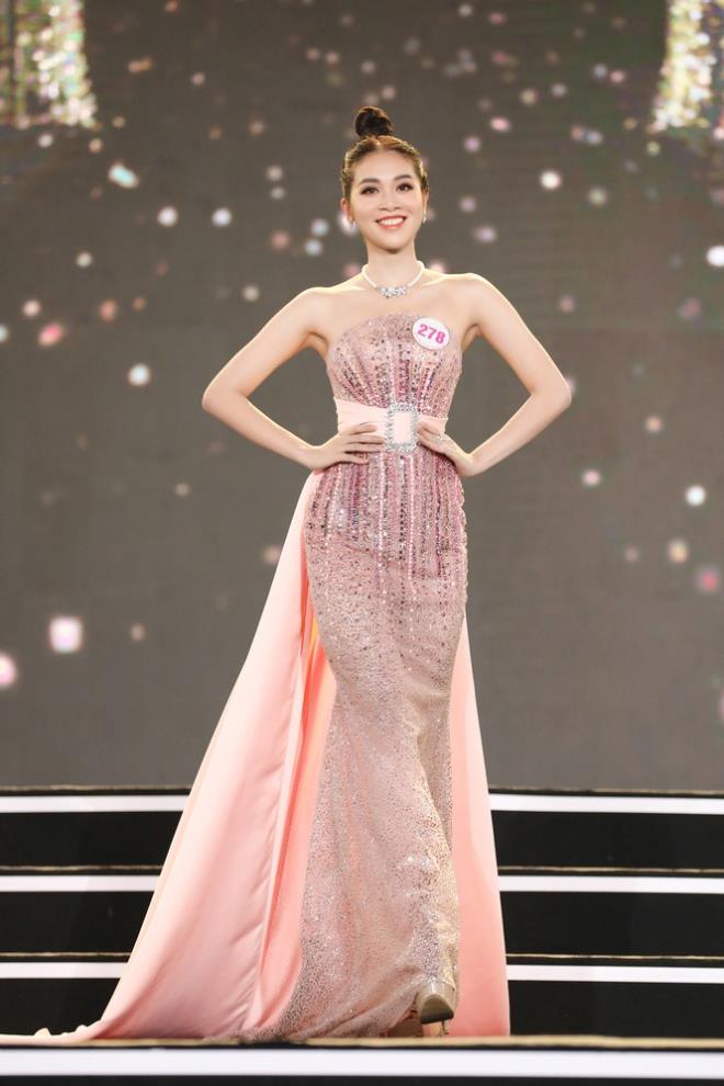 Thí sinh Hoa hậu Việt Nam 2020 lộng lẫy với trang phục dạ hội-5