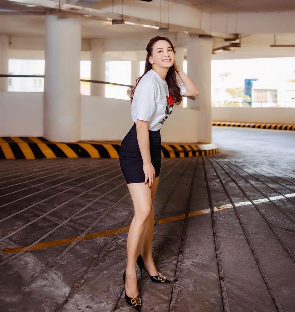 Nàng dâu quốc dân của vũ trụ VTV: Bầu bí lần 2 vẫn xinh đẹp rạng ngời, quan trọng là style hack chiều cao cực cao tay dành cho nàng 30+-12