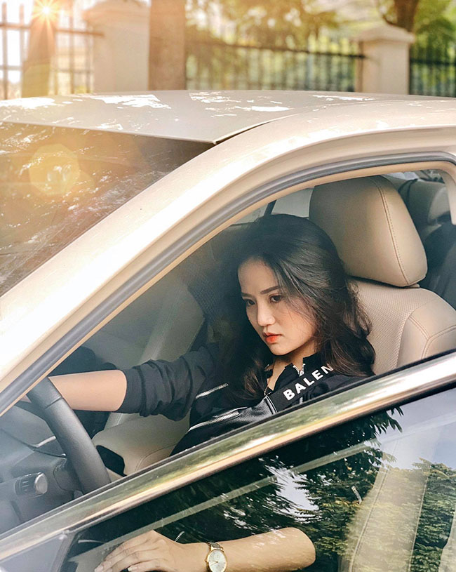 Nhan sắc cũ của nữ diễn viên sinh năm 1999 với vòng 1 bức tử bị đánh ghen trên phố Tô Hiệu được đào mộ-4