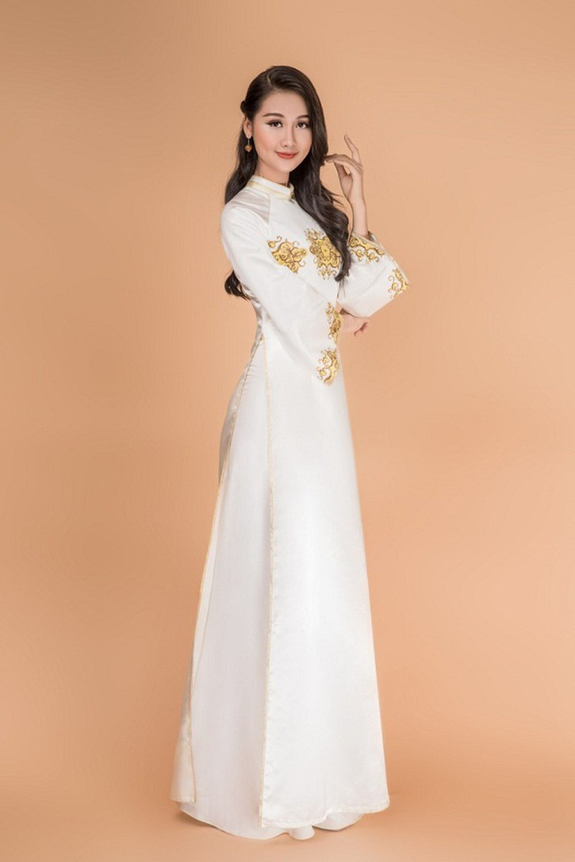 Khoảnh khắc thót tim” của thí sinh trong phần trình diễn bikini tại đêm Bán kết Hoa hậu Việt Nam 2020-2