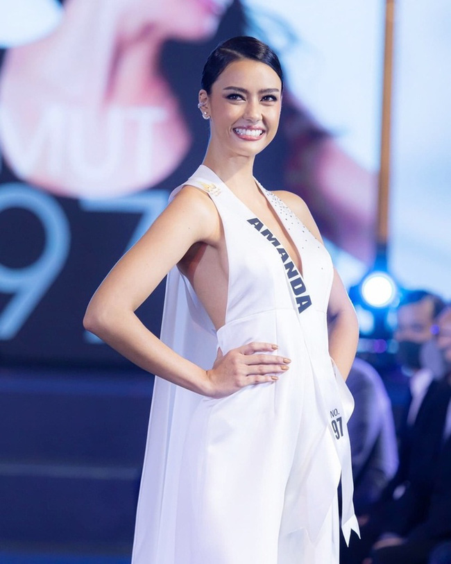 Tân Hoa hậu Hoàn vũ Thái Lan: Bông hồng lai nóng bỏng, học vấn đáng nể, vừa đăng quang đã được dự đoán là ứng cử viên sáng giá của Miss Universe-6