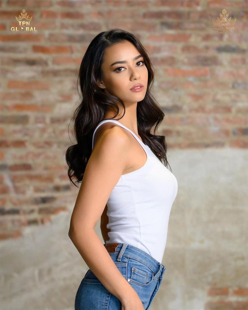 Tân Hoa hậu Hoàn vũ Thái Lan: Bông hồng lai nóng bỏng, học vấn đáng nể, vừa đăng quang đã được dự đoán là ứng cử viên sáng giá của Miss Universe-13