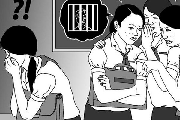 Lớp ồn đến nỗi lớp trưởng bất lực, lớp phó quay sang nói một câu khiến ai nấy im bặt-3