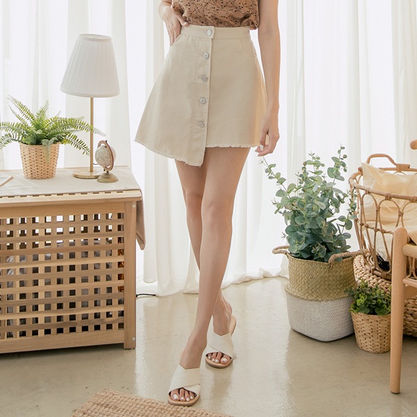 3 kiểu chân váy có khả năng hô biến 5kg, giúp các chị em trông thon thả hơn tức thì-3