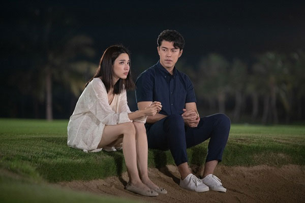 Soạn quần áo trước khi đi công tác, tôi phát hiện bí mật động trời vợ giấu trong đáy tủ hơn một năm nay-1