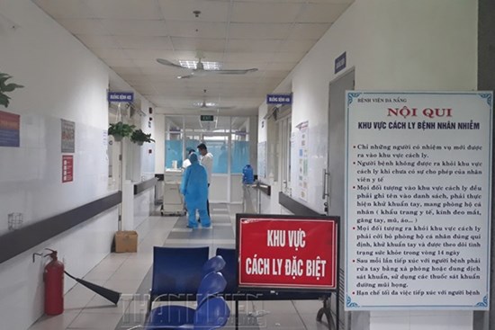 Chuyên gia người Ấn Độ và nữ du học sinh về từ Anh mắc COVID-19, Việt Nam có 1.109 bệnh nhân