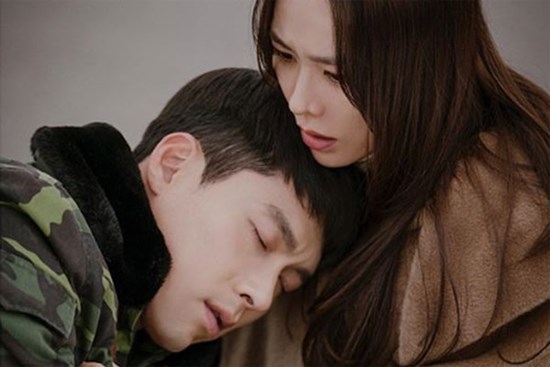 MXH rầm rộ tin Hyun Bin - Son Ye Jin bí mật kết hôn lúc quay Hạ Cánh Nơi Anh, loạt nhà báo lên truyền hình kể lại sự việc