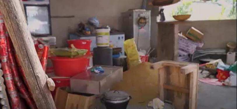 Dân mạng bất ngờ chia sẻ hình ảnh gia đình Bà Tân Vlog vắng lặng vì ngừng sản xuất video sau lùm xùm của con trai Hưng Vlog-2