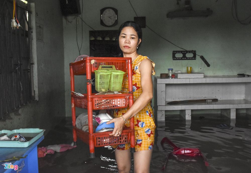 Lũ tràn vào nhanh quá, vợ chồng tôi trở tay không kịp-4